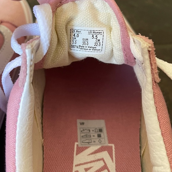 Vans pink shoes - Picture 4 of 5